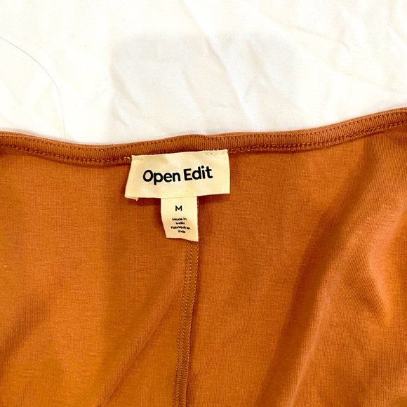 Crop top twist front tank - Picture 2 of 3